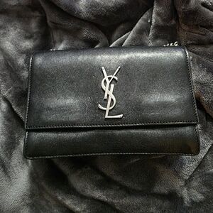 Saint Laurent 
Calfskin Small Monogram Sunset Black
